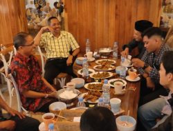 Jalin Silaturahmi, Direktur UT Makassar Hasanuddin Buka Puasa Bersama Media Mitra