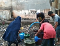 PDAM Makassar Salurkan Bantuan Air Bersih ke Korban Kebakaran Bara Baraya