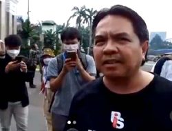 Alasan Ade Armando Datang ke Lokasi Demo, Ternyata Untuk Konten