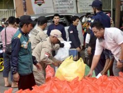 Berbagi Berkah Ramadan, Muslimah Wahdah Islamiyah Tebar 73.000 Paket Ifthar Seluruh Indonesia