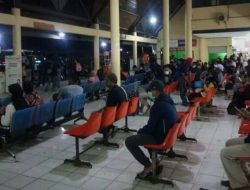 H-2 Lebaran Idulfitri, Penumpang di Terminal Regional Daya Makassar Padat Pemudik