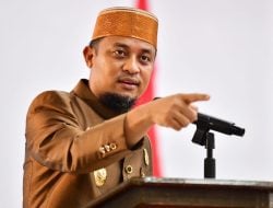 Kembali Kucurkan Bantuan Keuangan, Gubernur Andi Sudirman ‘Warning’ Pemkab Selesaikan Pembangunan Jembatan Lawewe