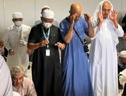 Berdukacita Atas Berpulangnya Andi Rudiyanto Asapa, Bupati Lutim Turut Salati Jenazah Almarhum di Mekkah