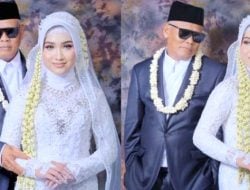 Viral Kakek 65 Tahun Nikahi Gadis 19 Tahun, Usai Akad Bagi-bagi Duit, 1.000 Motor Pengantar Dapat Uang Bensin