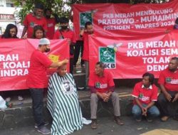 Aksi Cukur Gundul, Ratusan Orang Ini Tolak PKB Koalisi dengan PKS
