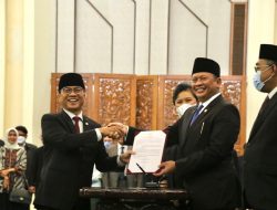 Bamsoet Lantik Wakil Ketua MPR RI, Yandri Susanto, dan PAW Empat Anggotanya