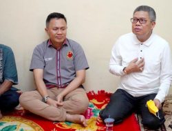 Sungguh Perhatian, Taufan Pawe Jauh-jauh Kunjungi Warga Kota Makassar yang Kecelakaan