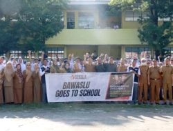 Bawaslu Makassar Goes To School, Berikan Pemahaman Politik Bagi Pemilih Pemula