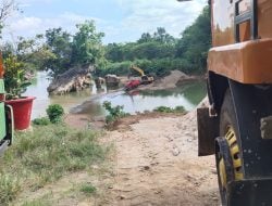 Oknum Kades Ini Diduga Dalangi Pengerukan Sungai Ilegal di Pangkep