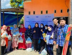 Peduli Bencana Puting Beliung, PNM Salurkan 100 Paket Sembako dan 14 Paket Perbaikan Rumah Nasabah