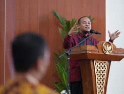 Gubernur Sulsel Komitmen Pembangunan di Daerah Terpencil Toraja