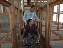 Berkat PT Vale, Penyandang Disabilitas Ini Sukses Bangun Usaha Ternak Ayam