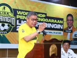 Taufan Pawe Pimpin Rapat Wasit dan Workshop Penyelenggaraan Liga Beringin