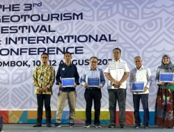 Wakil Bupati Maros dan Pangkep Dapat Penghargaan Pengembangan Geopark Indonesia