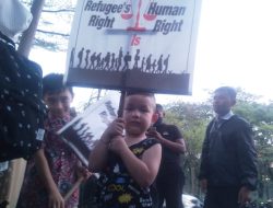 Bosan Dijanji, Imigran Afghanistan di Makassar Kembali Berunjuk Rasa