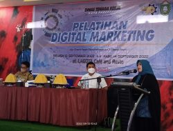 Fasilitasi UMKM Dongkrak Penjualan dengan Digital Marketing, Begini Pesan Erna Taufan Pawe
