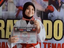 Membanggakan, Siswi SMA Islam Athirah Bukit Baruga Juara 3 Cabor Karate Se-Sulsel
