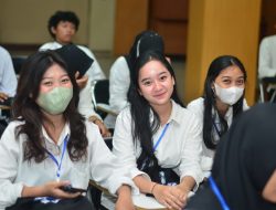Sambut Mahasiswa Baru, Nobel Indonesia Beri Edukasi Seks dan Bullying