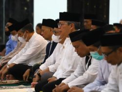 Safari Zikir, Taufan Pawe Ajak Warga Salat Jumat Perdana di Masjid Terapung Parepare