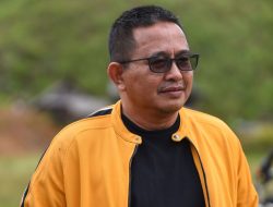 Jalan Sehat Golkar, Anggota DPR RI Muh. Fauzi Sumbang Hadiah ke DPD II di Dapil Sulsel III