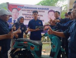 Hore! Pemenang Undian E-KTA di Cenrana Dapat Motor dari NasDem Maros