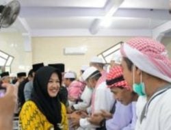 Disambut Jajaran Pemkab Sinjai, Jemaah Haji Tiba di Kampung Halaman dengan Selamat