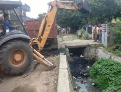 Cegah Banjir, Pemkot Parepare Lakukan Pengerukan Sampah di Sejumlah Titik