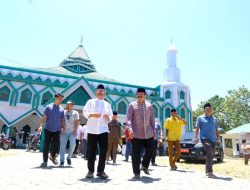 Bupati Iksan Iskandar Melaksanakan Safari Jumat di Masjid Raya Tolo