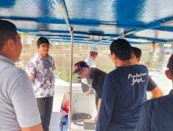 Jaga Ekosistem Laut, DKP Sulsel Beri Bantuan Perahu kepada Pokmaswas