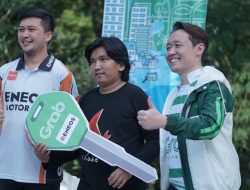 1.000 Mitra Grab di Makassar dan Keluarganya Ikuti Keseruan Hajatan Akhir Tahun