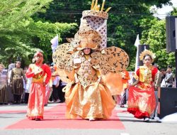 Berlangsung Meriah, 64 Delegasi Tampilkan Kostum Pesona Nusantara di SCC
