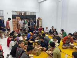 Wahab Tahir Komandoi Laskar Ana’ Lorong Buka Dapur Rakyat untuk Penyintas Banjir Makassar
