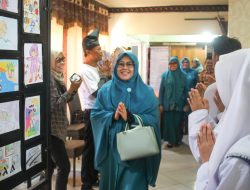 Hari Bahasa Ibu Internasional, Erna Rasyid Taufan Ingatkan Pentingnya Revitalisasi Bahasa Daerah