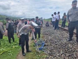 Gubernur Andi Sudirman Turunkan Tim ke Rumah Duka Korban Tertabrak Kereta Api, Beri Santunan kepada Keluarga