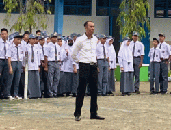 Bernostalgia Jelang Reuni Perak, Alumni Angkatan 98 Jadi Perangkat Upacara Bendera di SMA Negeri 1 Sinjai