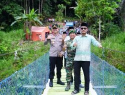 Kenang Sosok Mantan Bupati Sinjai, Warga Abadikan Nama Andi Rudiyanto Asapa di Jembatan Gantung Bongkong