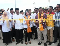 Muhammad Fauzi Resmikan Jembatan Beringin Jaya, Bupati Indah: Berdampak Positif Bagi Ekonomi Warga