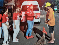 Ikut Bereuforia Rayakan Kemenangan PSM, PSI Kota Makassar Gelar Gerebek Sahur Menyasar Warga Kurang Mampu