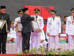 Kinerja Pemkot Parepare Masuk Tertinggi Secara Nasional, Mendagri Tito Berikan Penghargaan Untuk Taufan Pawe