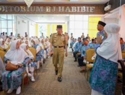 Lepas 125 JCH Parepare, Taufan Pawe: Kita Doakan Agar Bisa Kembali sebagai Haji Mabrur