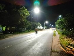 Kerja Nyata Muhammad Fauzi, Tomakaka Masamba Berterima Kasih atas Aspirasi 92 Lampu Jalan