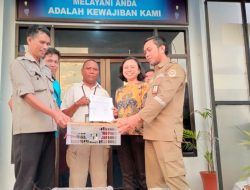 Berhasil Gagalkan Penyelundupan, Karantina Pertanian Makassar Serahkan 10 Ekor Burung Nuri Kepala Hitam ke BKSDA
