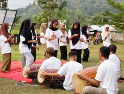 Pemuda dan Perempuan Ganjar Gelar Pelatihan Tari Musik di Gowa
