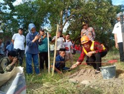 Peletakan Batu Oleh Husniah Talenrang, Barombong Bakal Punya Gedung SMP Baru