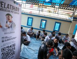 Asah Kreativitas Anak Muda di Makassar, Ganjar Milenial Adakan Pelatihan Pembuatan Pot Bunga