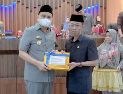 Penyerahan Rancangan Perubahan KUA dan PPAS APBD, Bupati Barru: Ini Penguatan Kebijakan