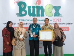 Dua Tahun Berturut-Turut, Bupati Wajo Terima Penghargaan Anugerah Perkebunan Indonesia