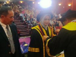 Kukuhkan Prof Andi Aslinda sebagai Guru Besar UNM, Prof Husain Target 150 Guru Besar hingga Akhir Masa Jabatan