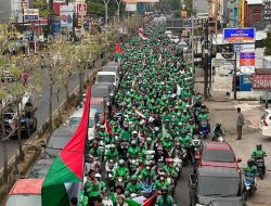 Ribuan Driver Grab di Makassar Kompak Doa Bersama Untuk Palestina