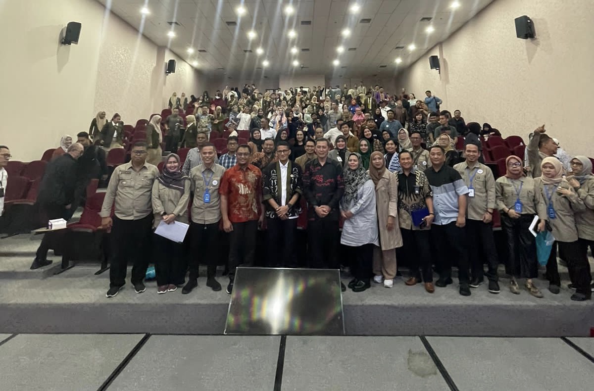 Menparekraf Sandiaga Uno Buka Road To Temu Alumni Nasional IKA Poltekpar Makassar